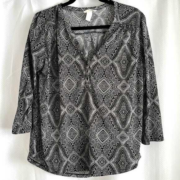 H&M Blouse - Picture 1 of 3